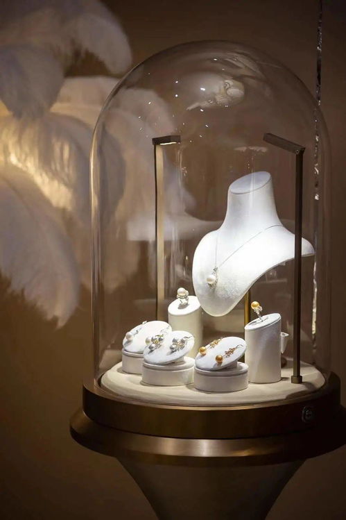 艺鉴珍藏倾世，奢享珠宝历纪时光——高级珠宝品鉴沙龙与收藏品鉴定评估服务